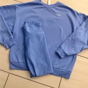 Crystal Clear Blue alo yoga